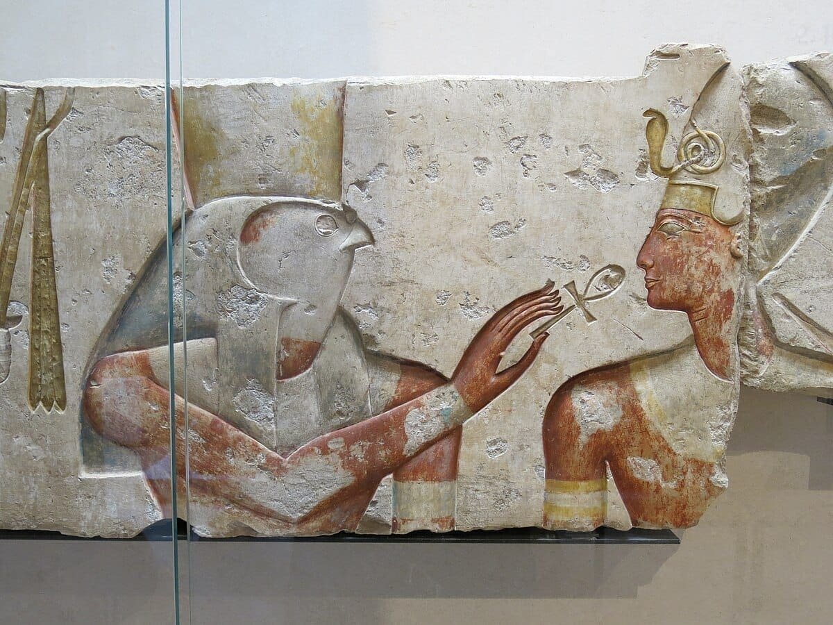 Horus offers life to the pharaoh, Ramesses II. Painted limestone. c. 1275 BCE, 19th dynasty. Photo: Tangopaso, Wikimedia Commons