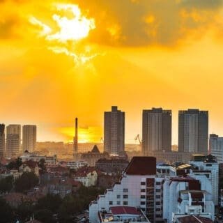 The Dark Side of Whitening Toothpaste: Risks & Safer Options